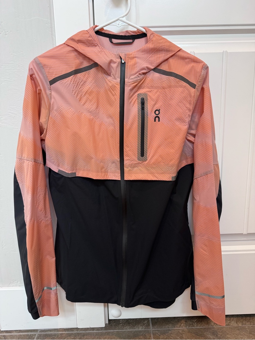 On Running Lightweight Weather Jacket